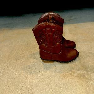 Cat & Jack cowboy/cowgirl boots size 6. Gently Used.